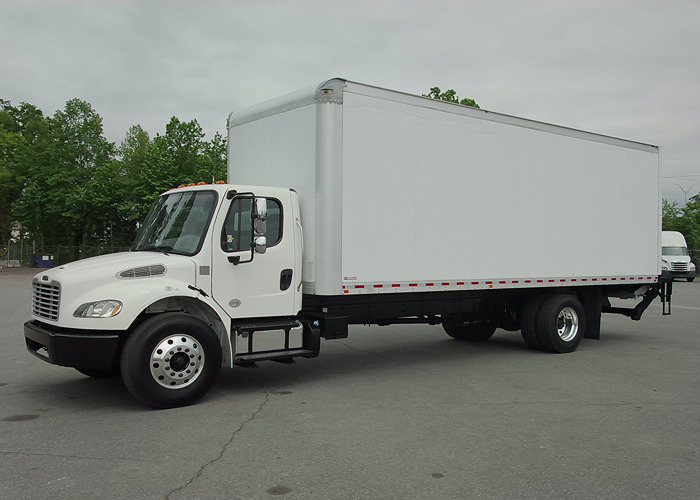 2019 FREIGHTLINER BUSINESS CLASS M2 106 in Charlotte, NC