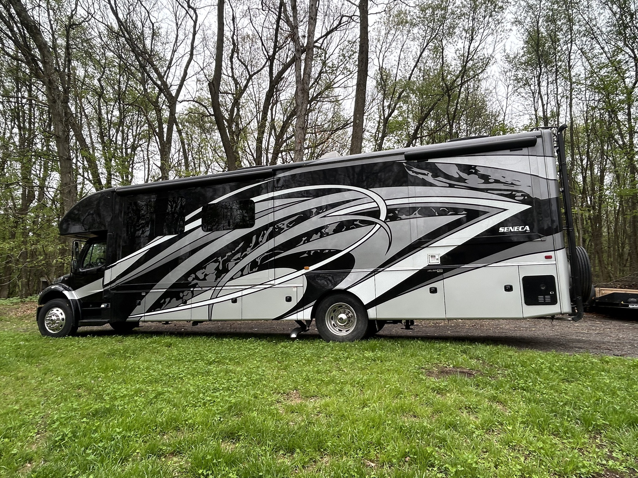 2021 Jayco SENECA 37L RV