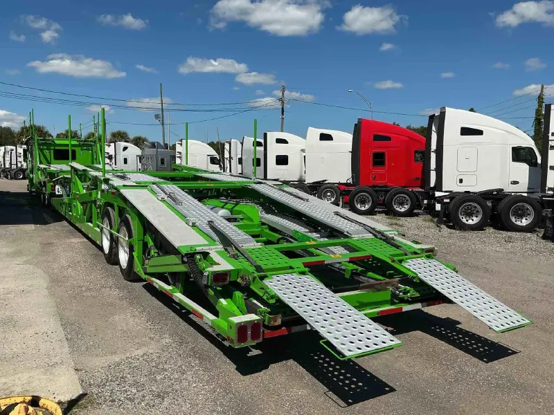 2024 PETERBILT 389