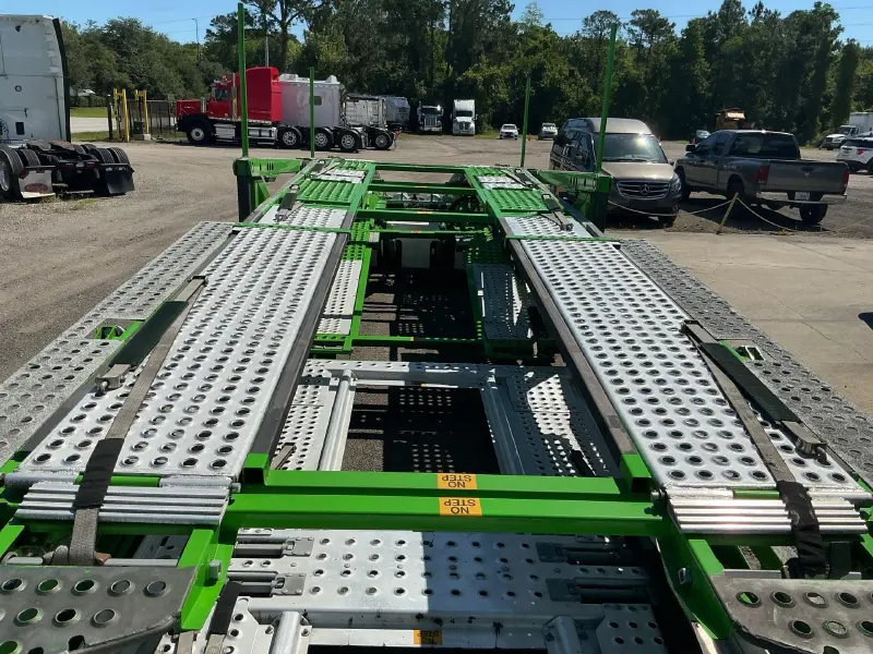 2024 PETERBILT 389