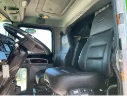 2024 PETERBILT 389