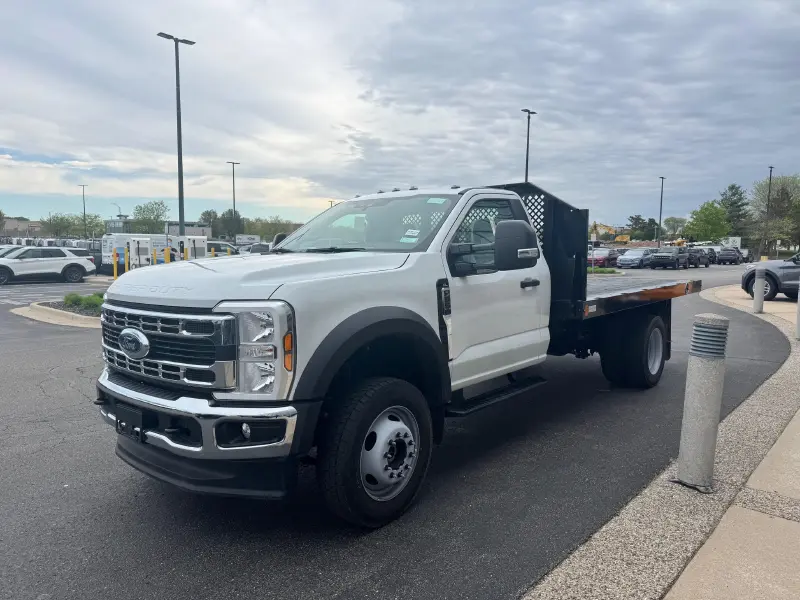 2025 FORD F550