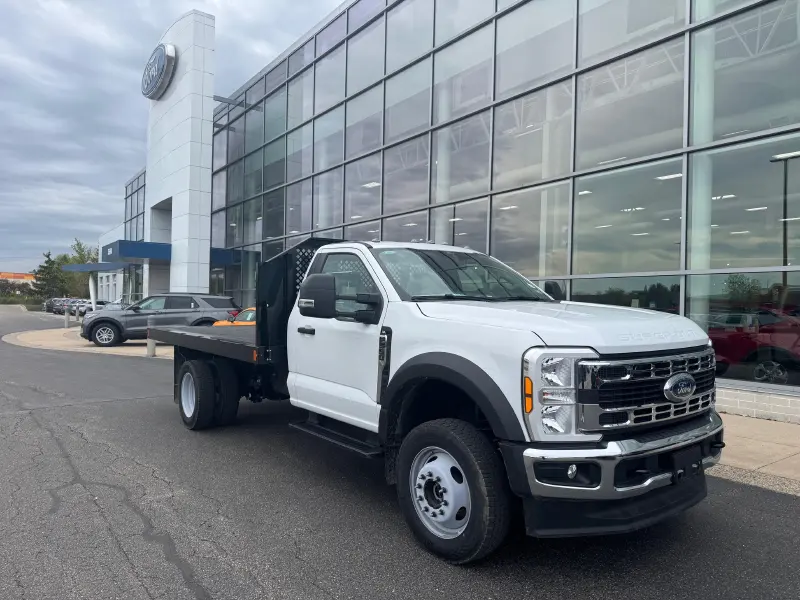 2025 FORD F550