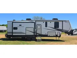 2021 Crossroads Cruiser 3311RD
