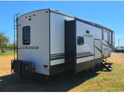 2021 Crossroads Cruiser 3311RD