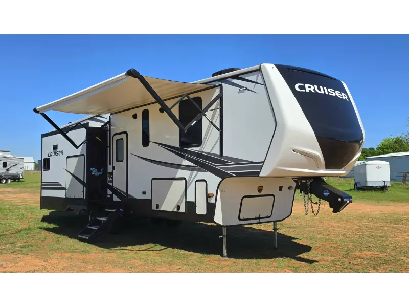 2021 Crossroads Cruiser 3311RD