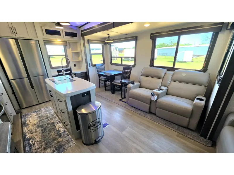 2021 Crossroads Cruiser 3311RD