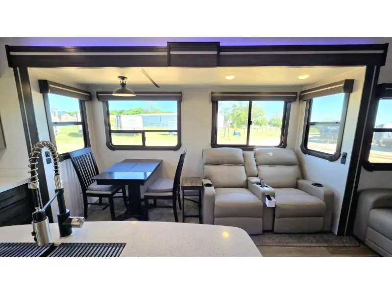 2021 Crossroads Cruiser 3311RD