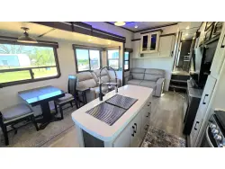 2021 Crossroads Cruiser 3311RD