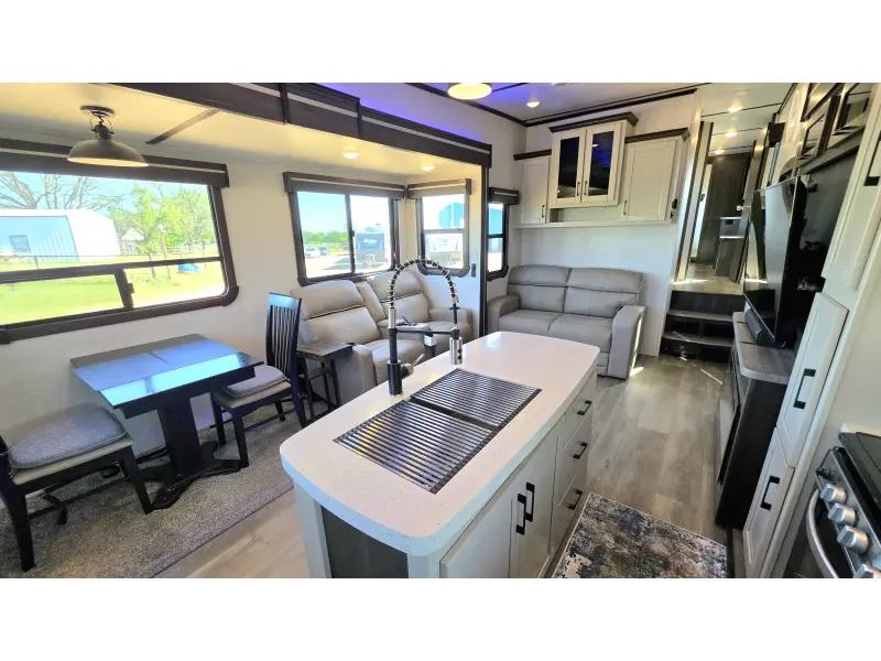 2021 Crossroads Cruiser 3311RD
