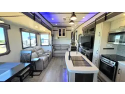 2021 Crossroads Cruiser 3311RD