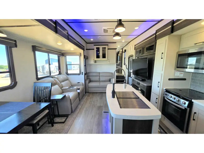 2021 Crossroads Cruiser 3311RD