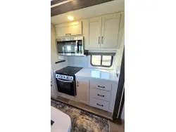2021 Crossroads Cruiser 3311RD