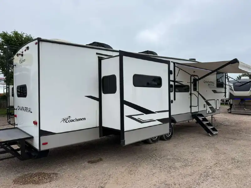 2023 COACHMEN CHAPARRAL 355FBX