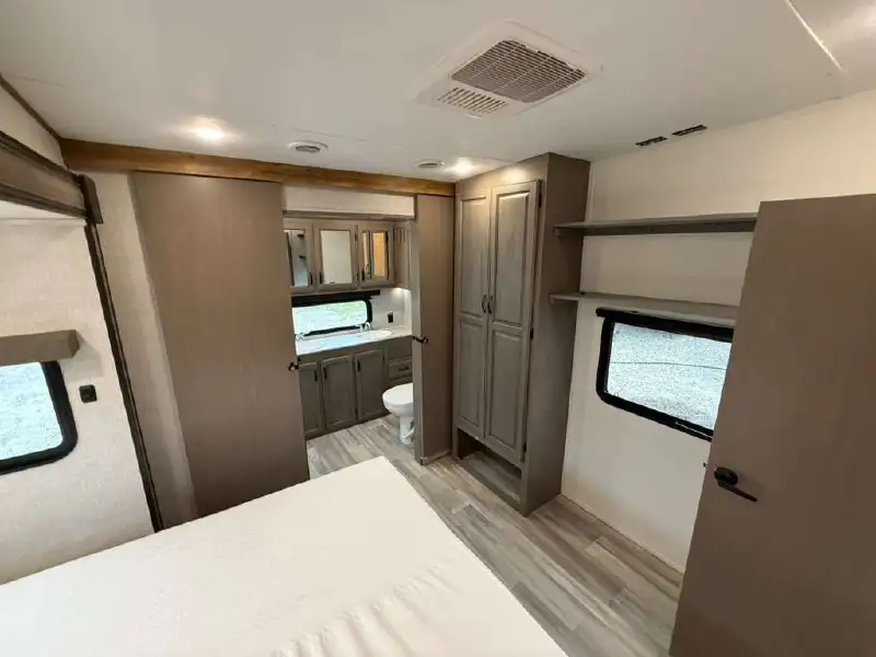 2023 COACHMEN CHAPARRAL 355FBX