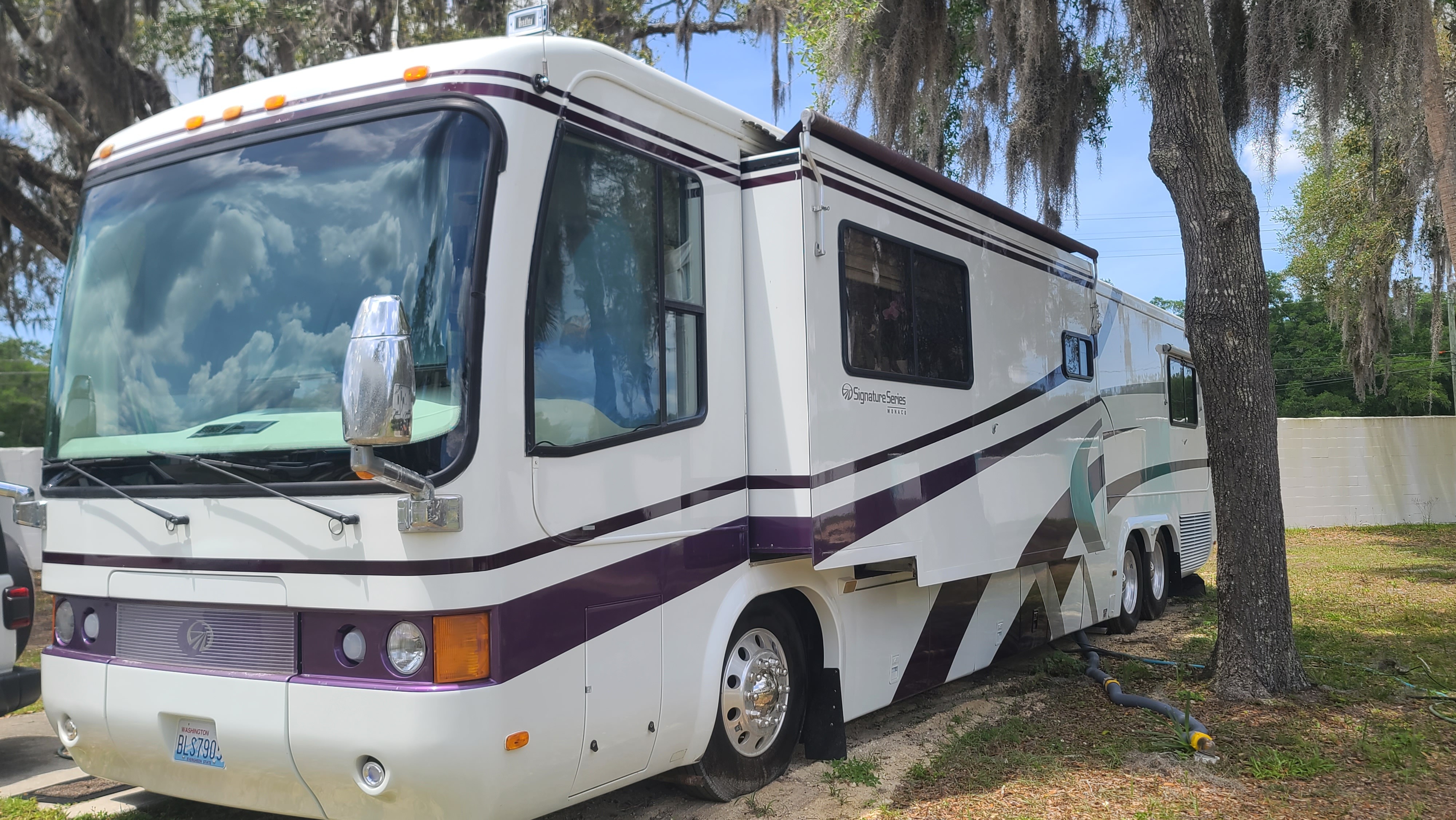 2000 Monaco SIGNATURE 42' CLASSIC RV