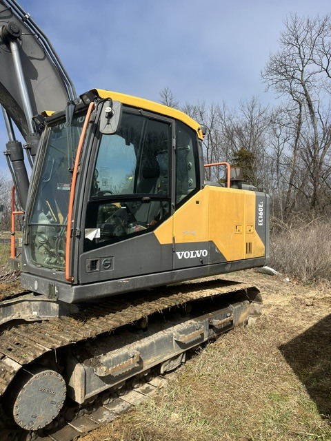 2019 VOLVO EC 160E in Winchester, KY