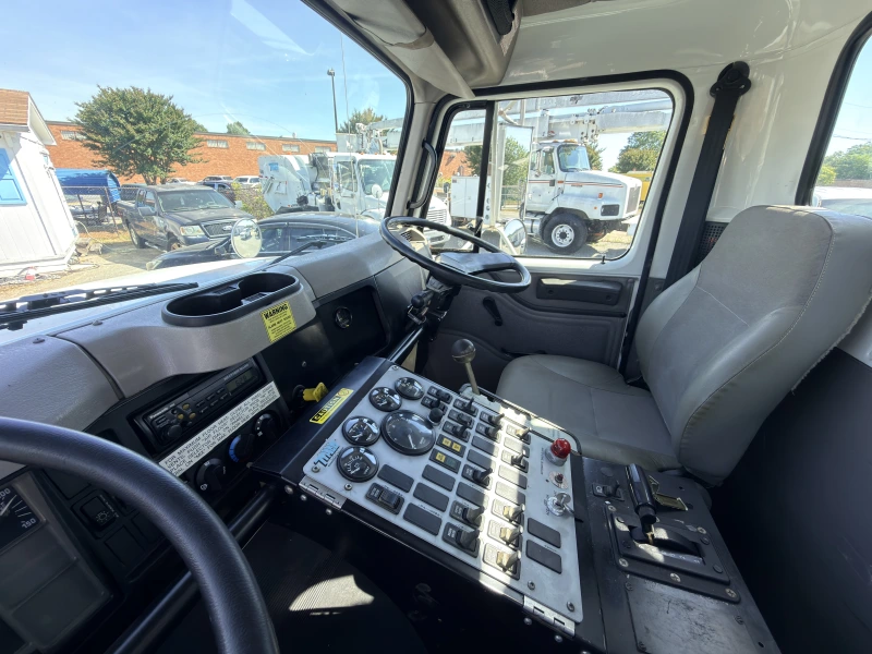 2001 INTERNATIONAL 4700