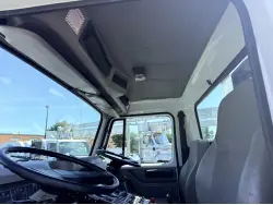 2001 INTERNATIONAL 4700