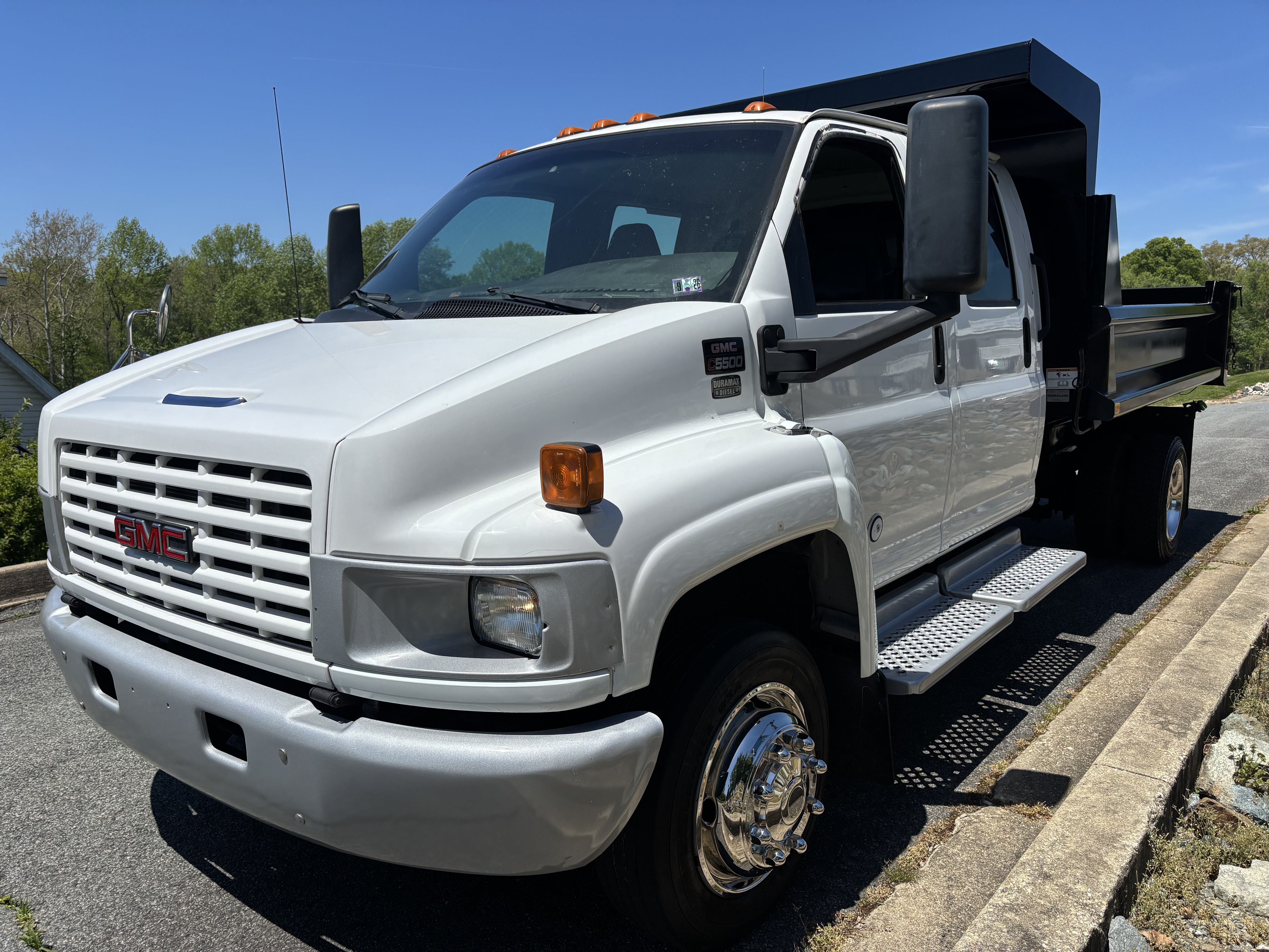 2008 GMC C5500 TOPKICK in Elkton, MD