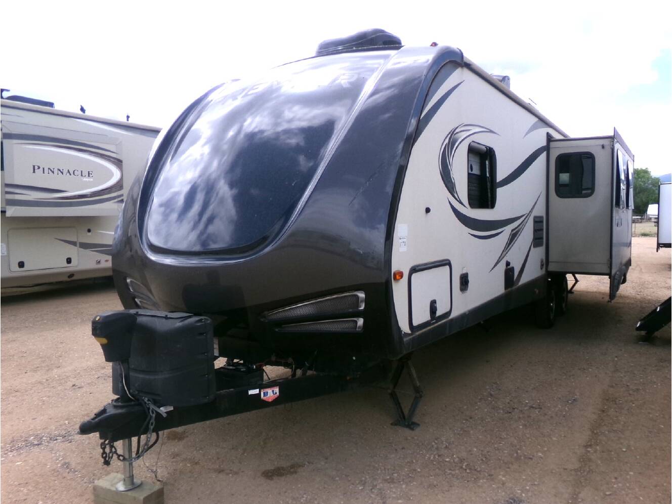 A photo of this 2017 Keystone BULLET PREMIER 30RIPR