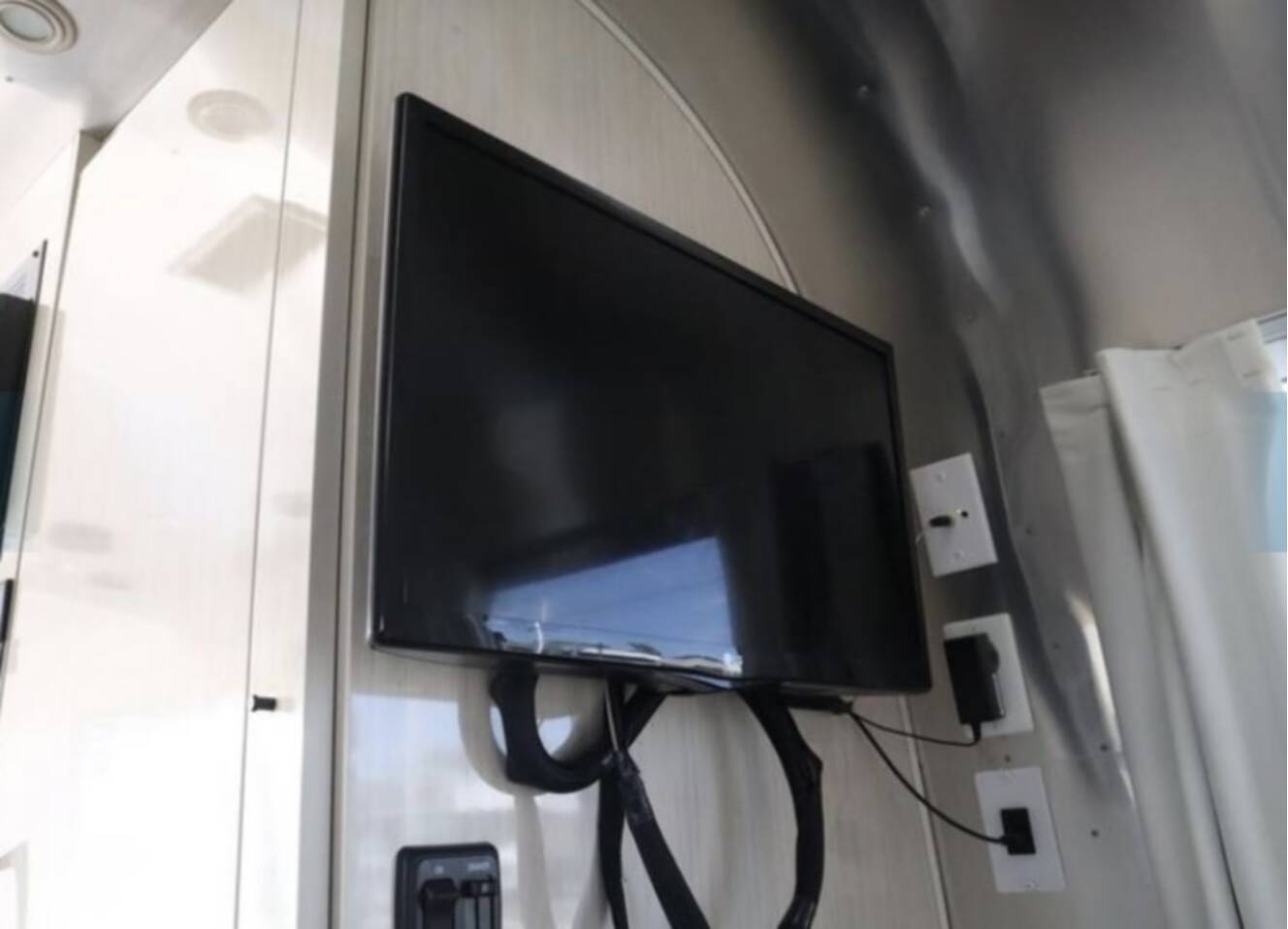 A photo of this 2020 Airstream INTERNATIONAL SERENITY 23FB
