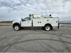2025 FORD F550