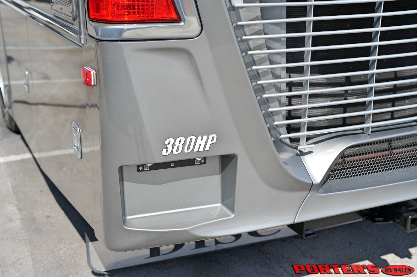 A photo of this 2015 Fleetwood DISCOVERY 40X