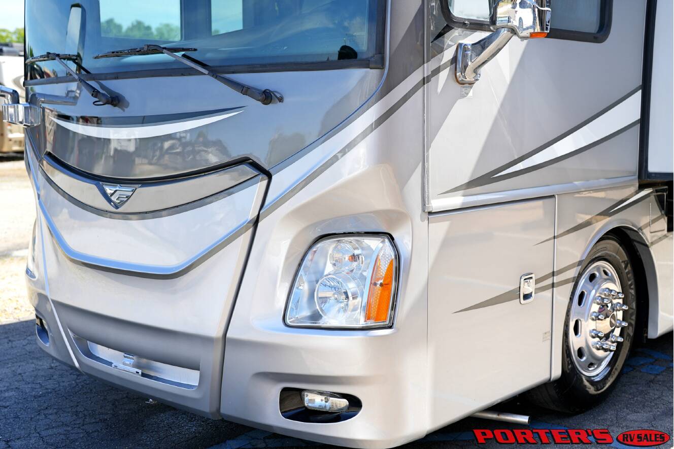 A photo of this 2015 Fleetwood DISCOVERY 40X