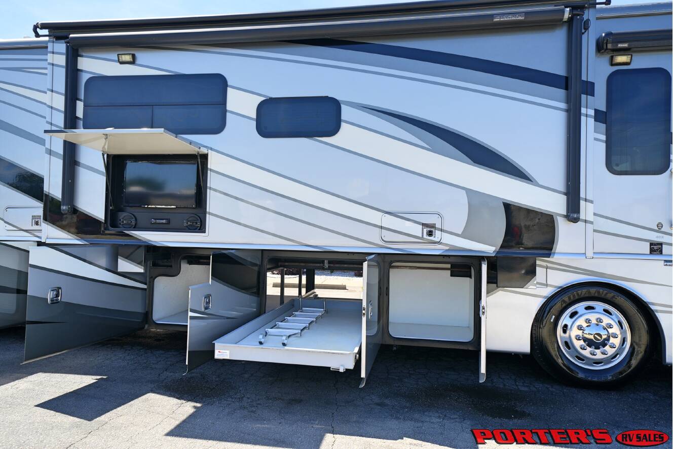 A photo of this 2015 Fleetwood DISCOVERY 40X