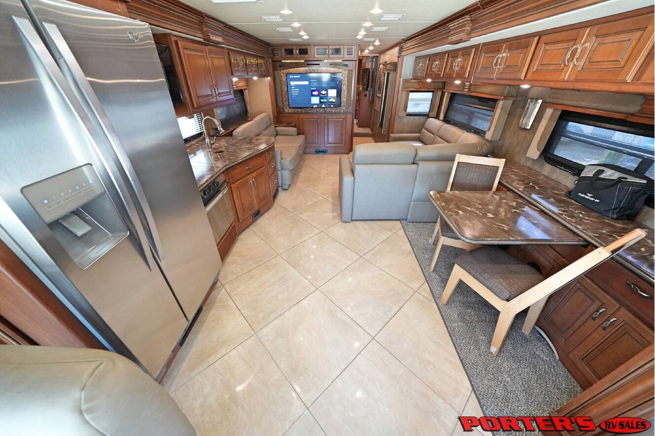 A photo of this 2015 Fleetwood DISCOVERY 40X