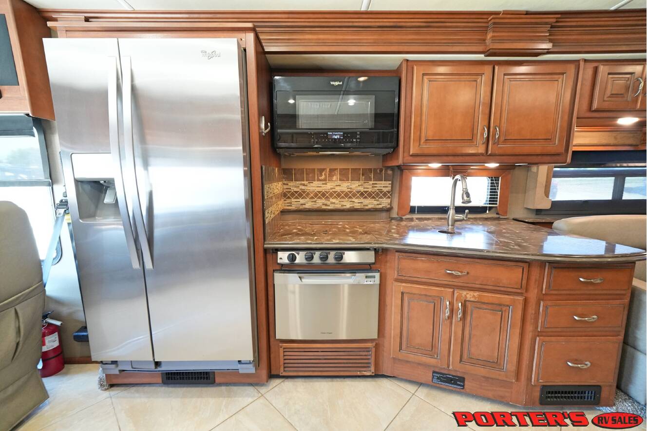 A photo of this 2015 Fleetwood DISCOVERY 40X