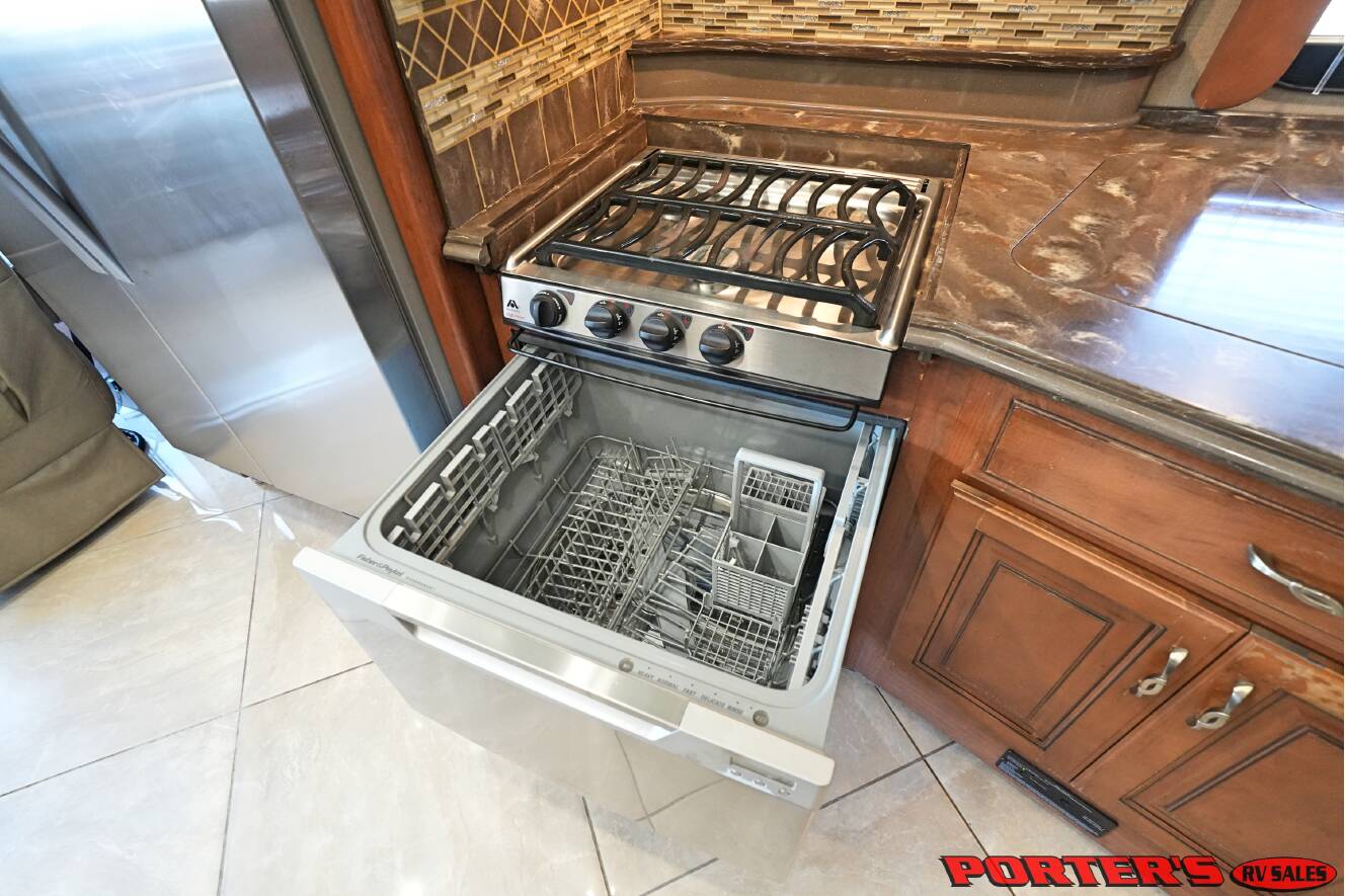 A photo of this 2015 Fleetwood DISCOVERY 40X