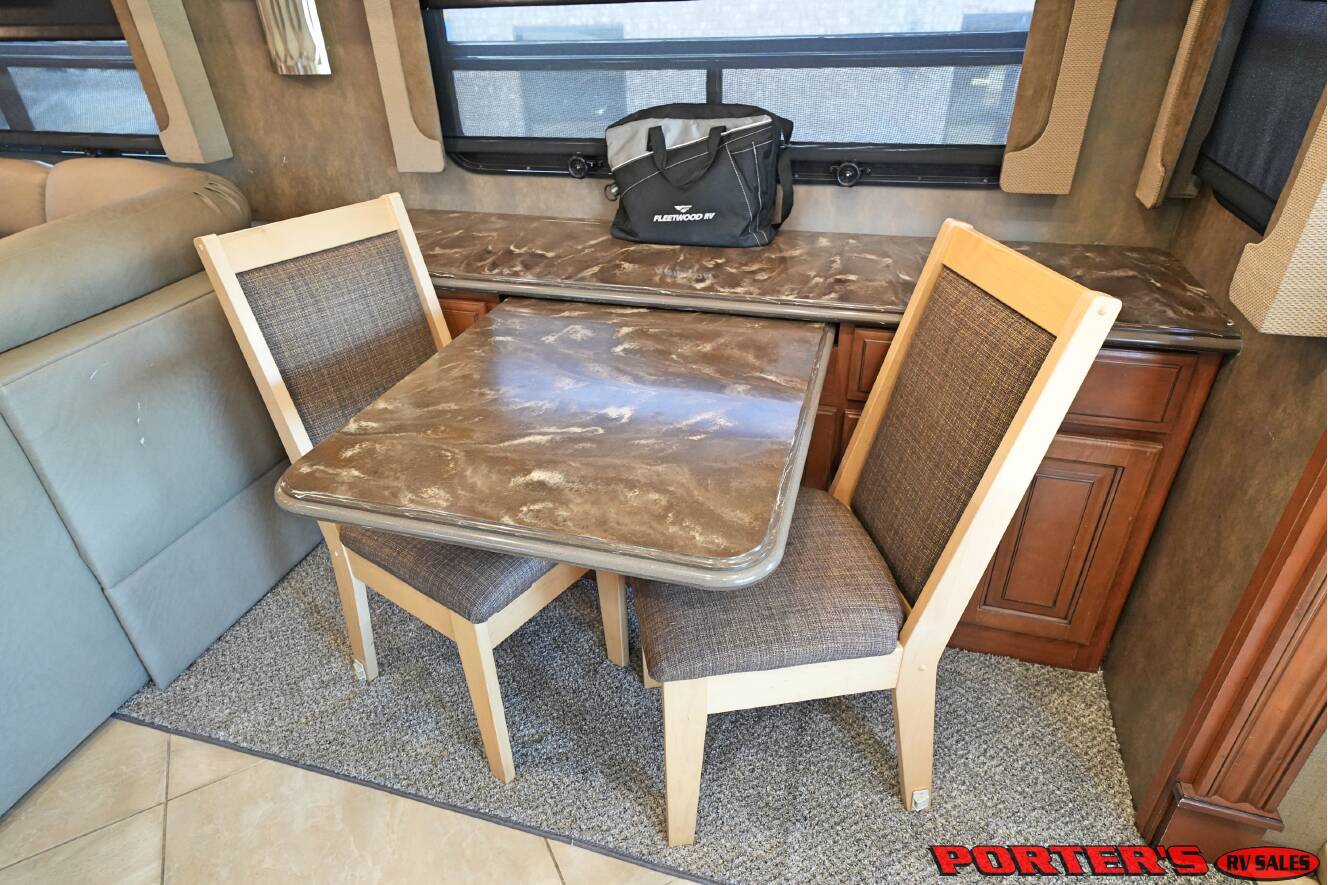 A photo of this 2015 Fleetwood DISCOVERY 40X