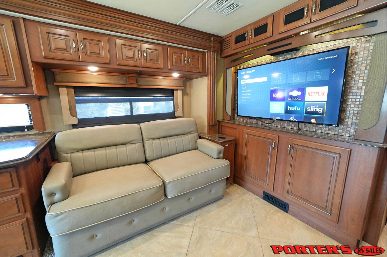 A photo of this 2015 Fleetwood DISCOVERY 40X