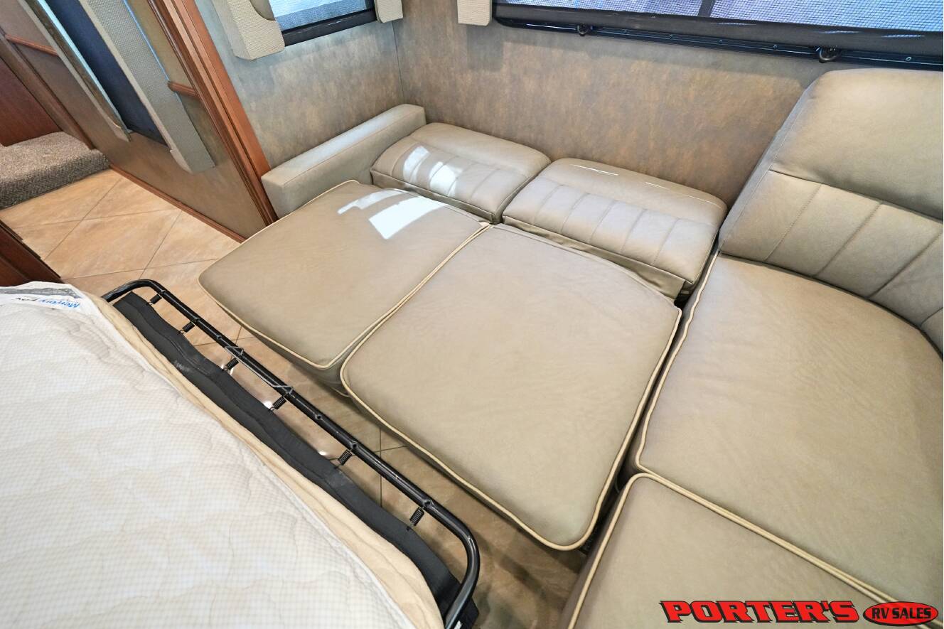 A photo of this 2015 Fleetwood DISCOVERY 40X