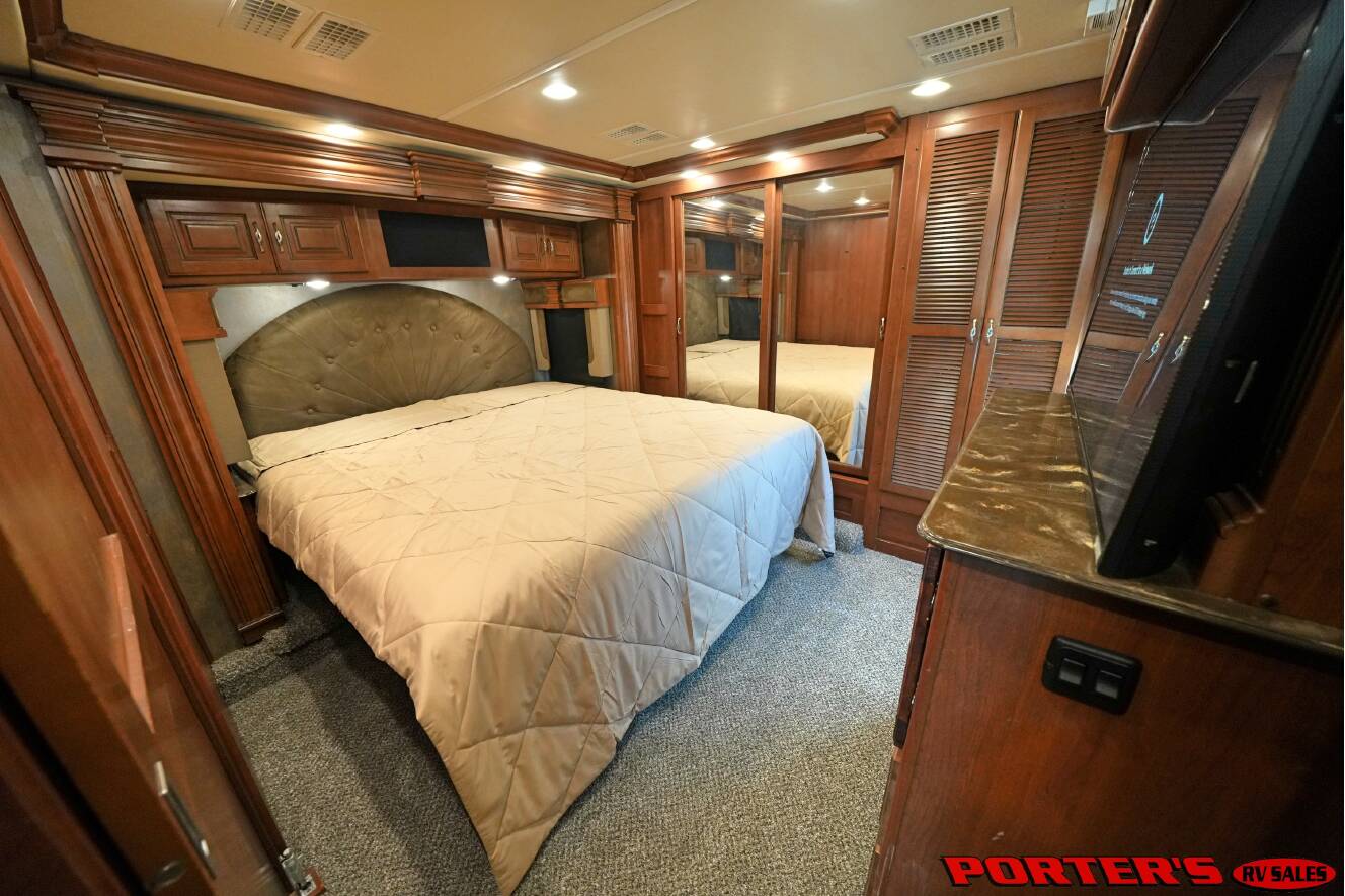 A photo of this 2015 Fleetwood DISCOVERY 40X