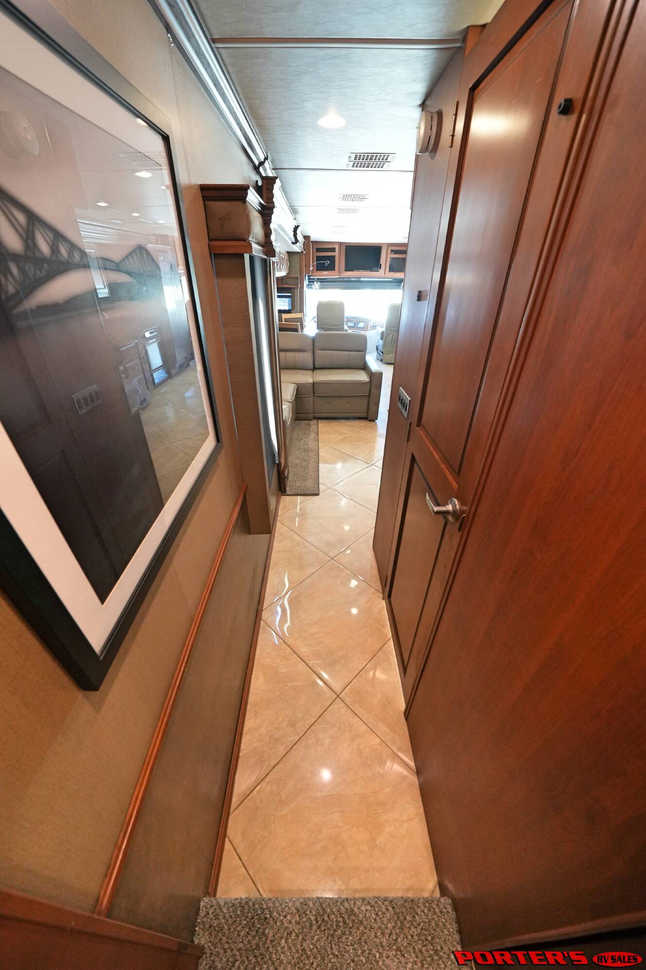 A photo of this 2015 Fleetwood DISCOVERY 40X