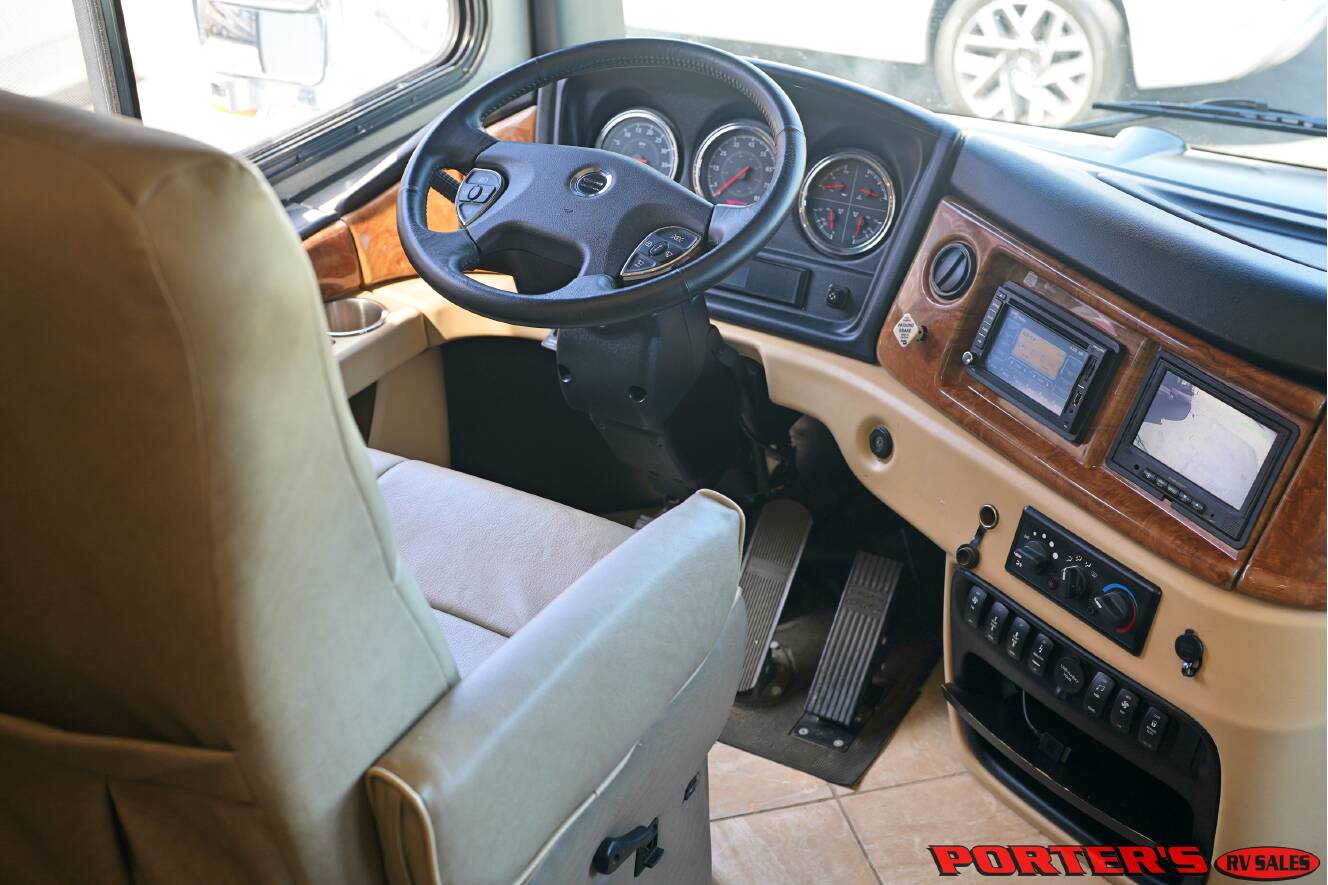 A photo of this 2015 Fleetwood DISCOVERY 40X