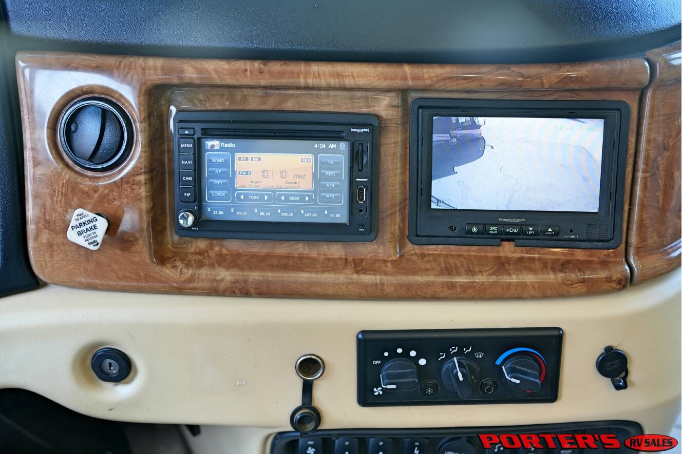 A photo of this 2015 Fleetwood DISCOVERY 40X