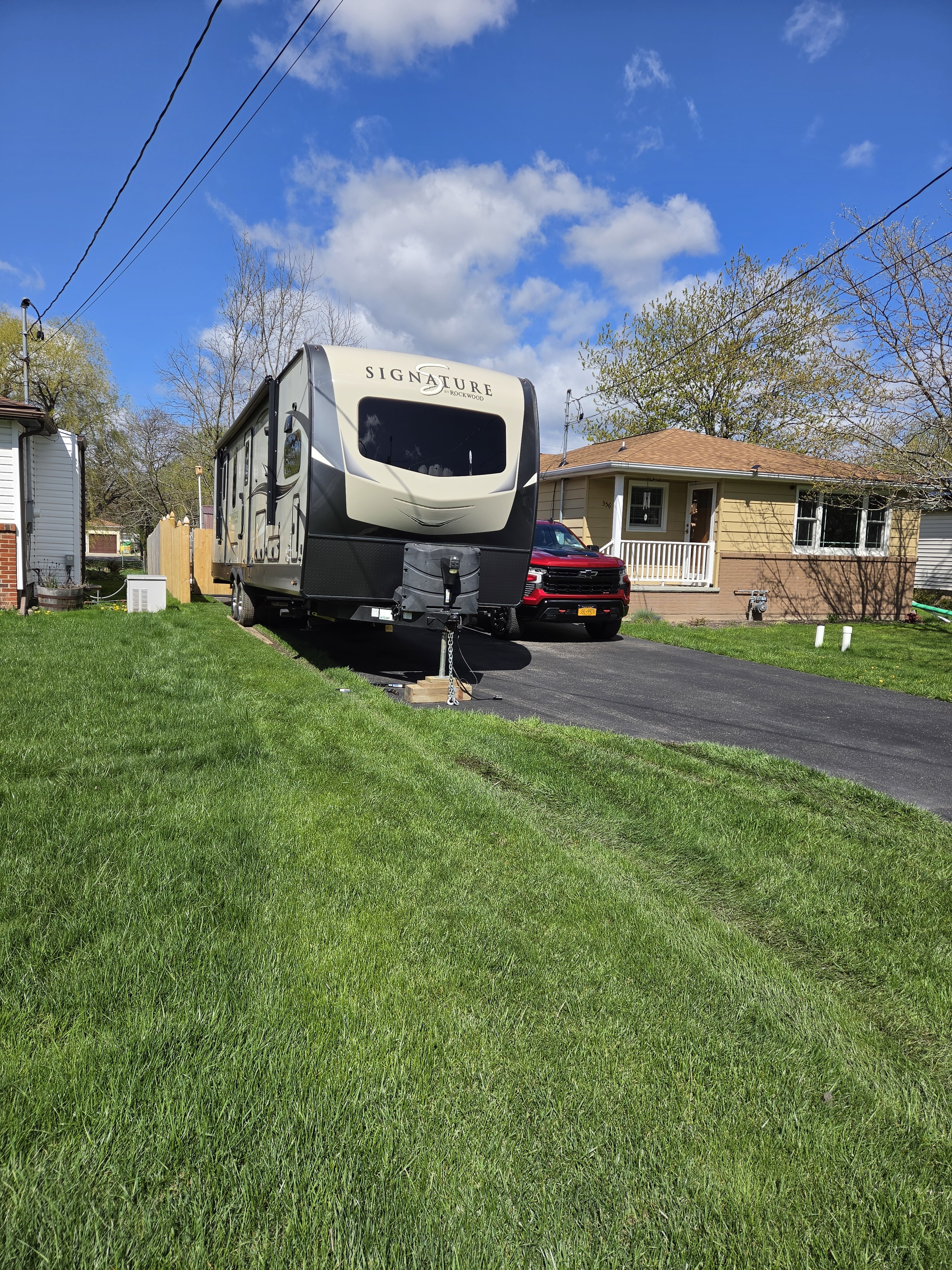 2020 Forest River ROCKWOOD SIGNATURE 8335SB RV