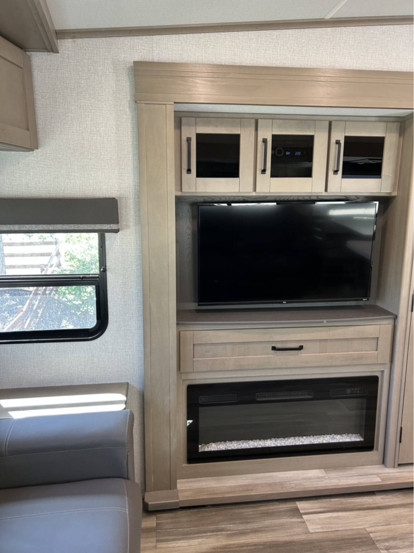 A photo of this 2023 Grand Design REFLECTION 337RLS