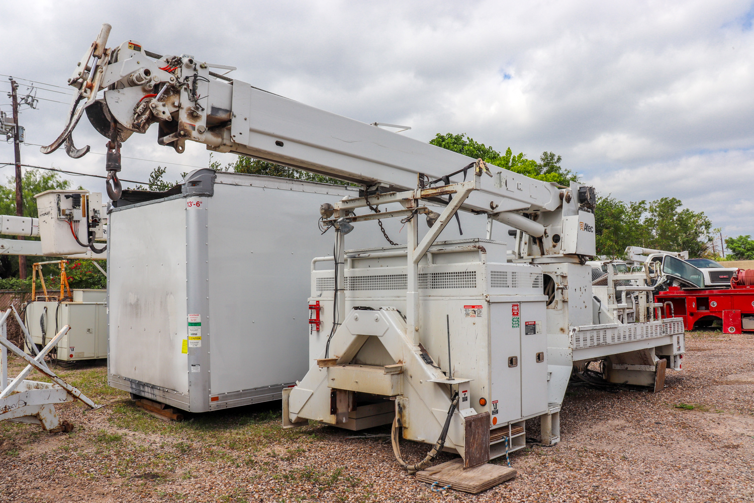 2012 ALTEC D2050A in Mcallen, TX