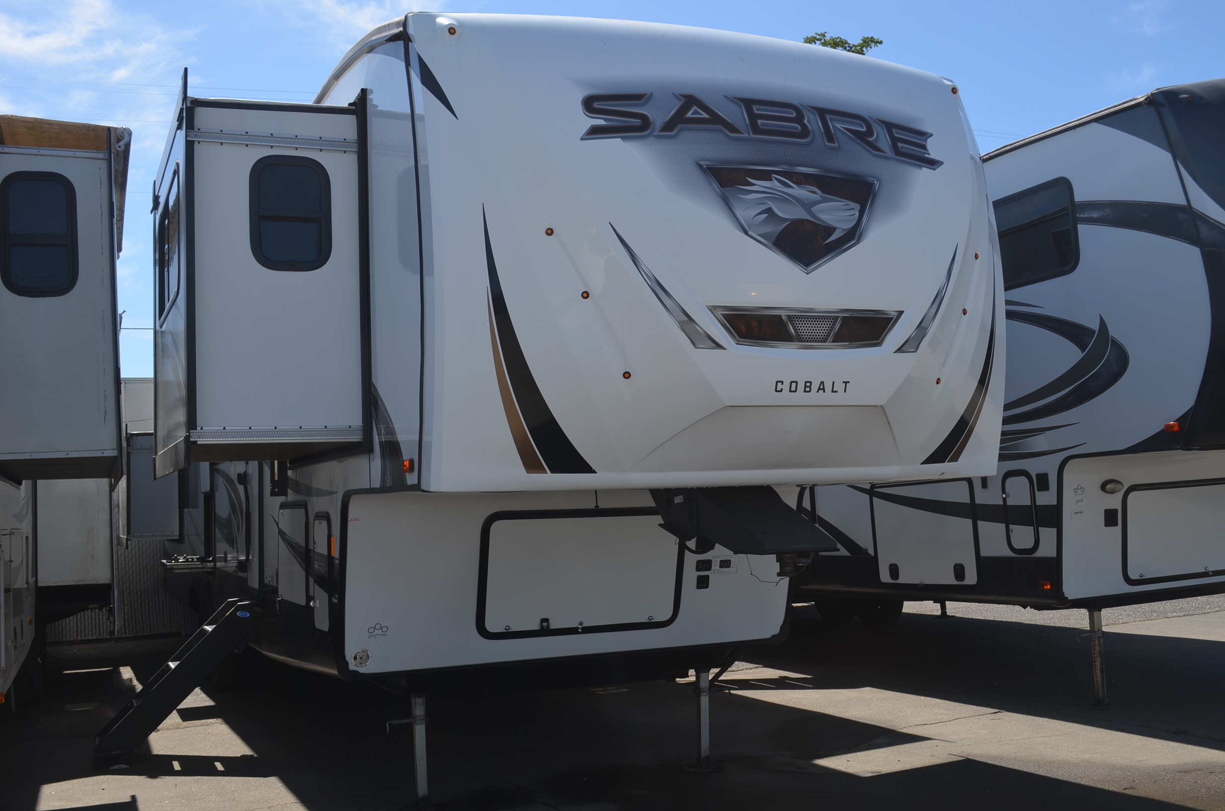 2022 Forest River SABRE 377FLL in kennewick WA