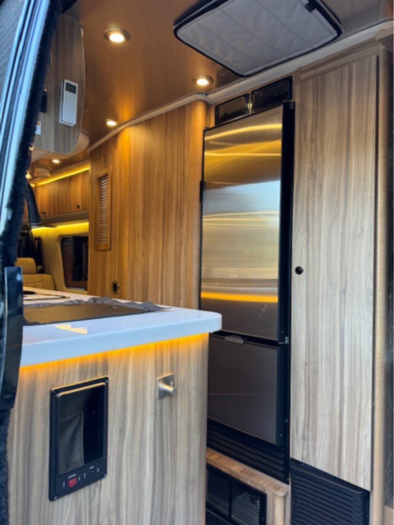A photo of this 2022 Airstream TOMMY BAHAMA INTERSTATE GRAND TOUR