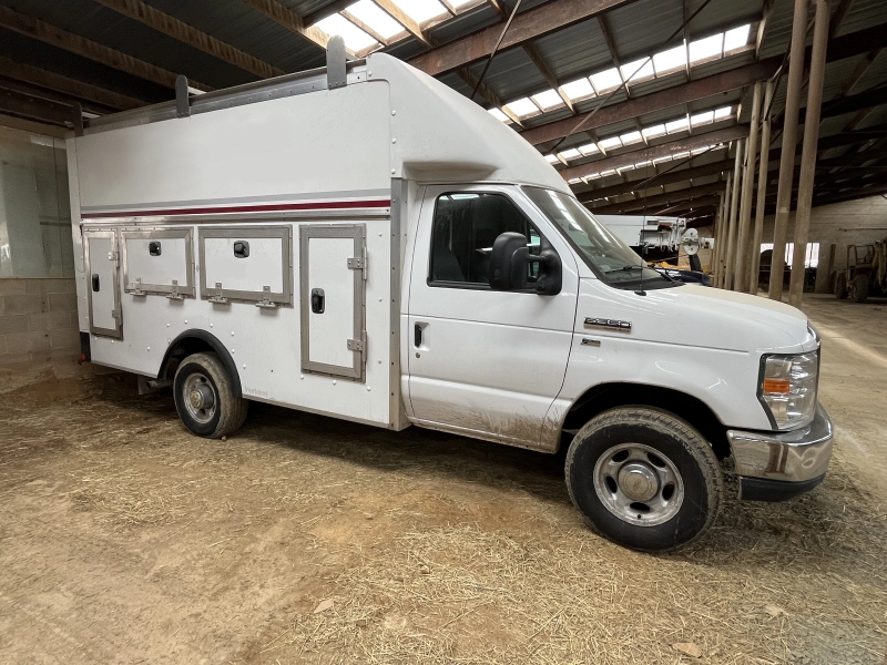 2014 FORD E350