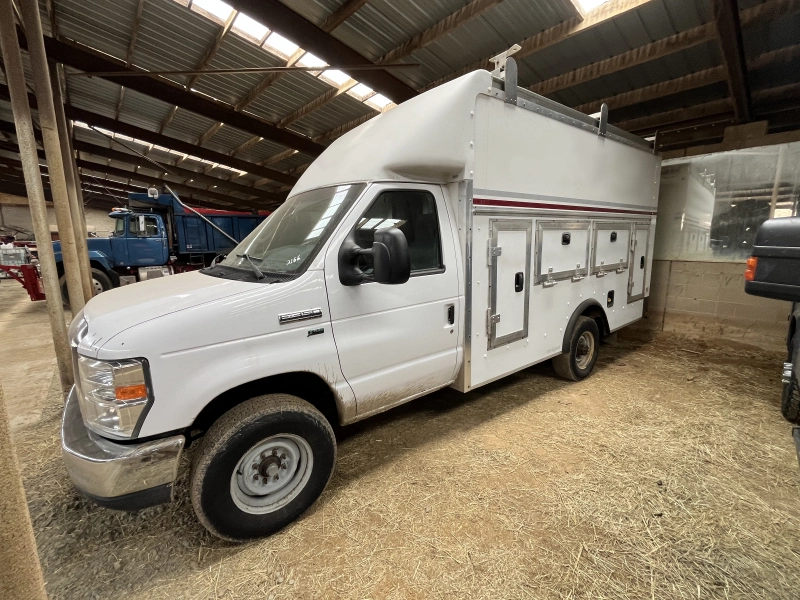 2014 FORD E350