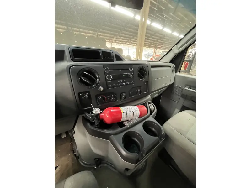 2014 FORD E350