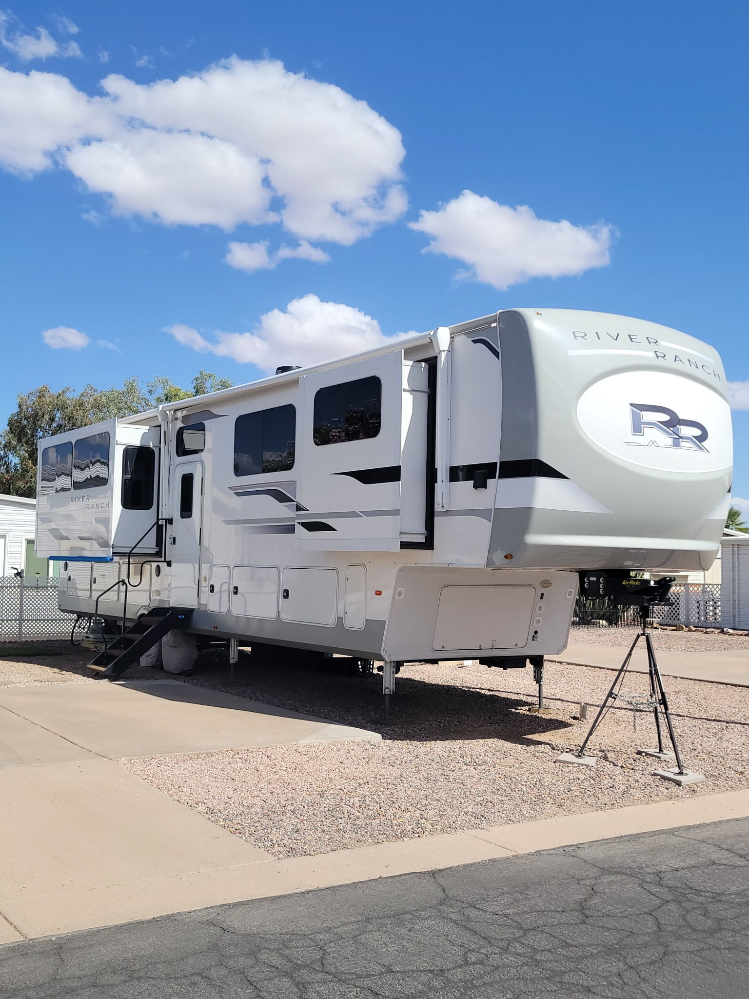 2022 Palomino RIVER RANCH 390RL in gilbert AZ