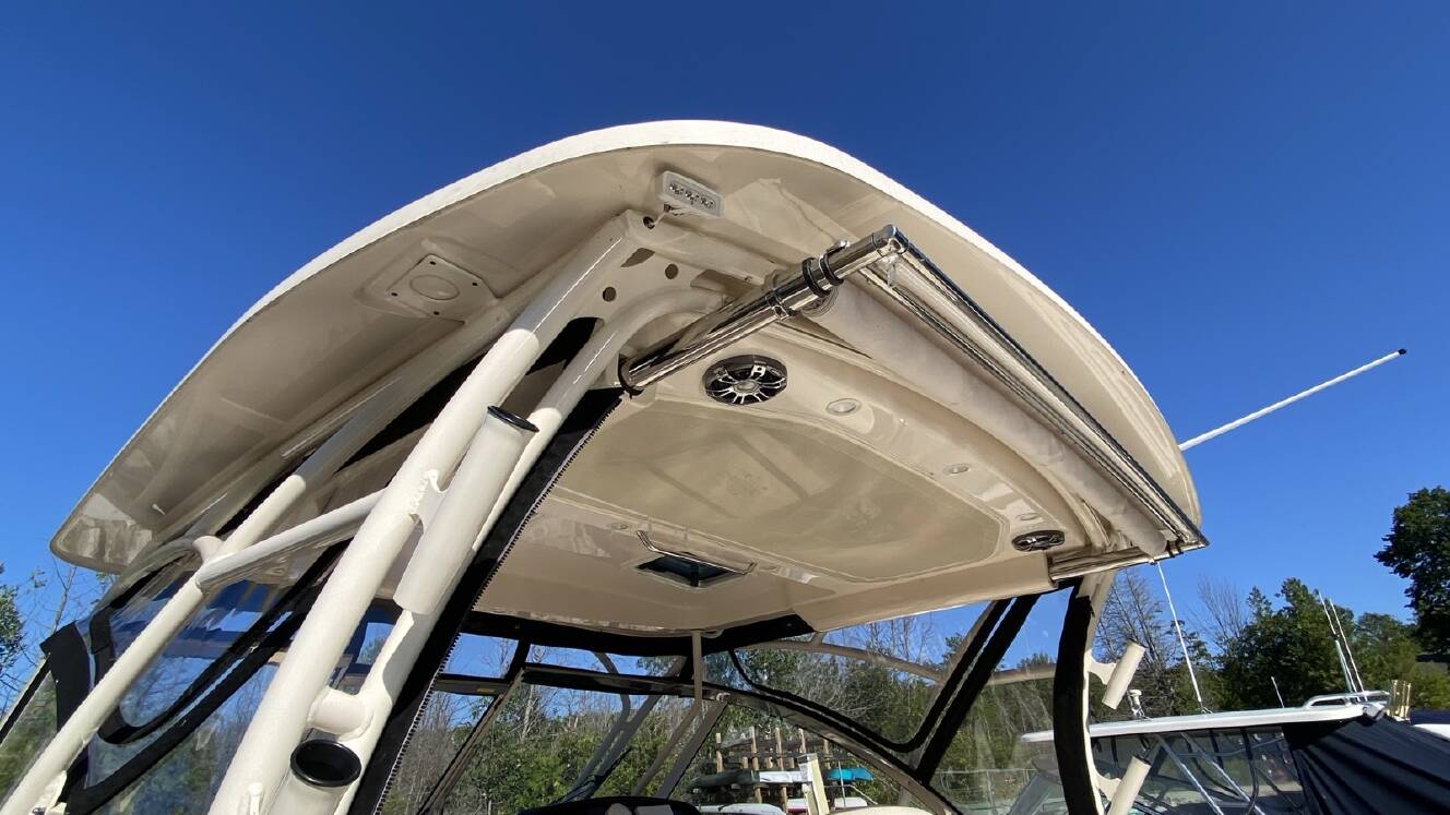 A photo of this 2021 Grady-White Freedom 335